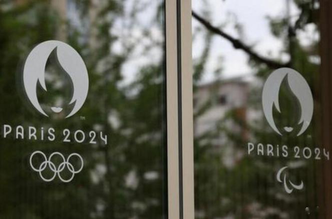 #巴黎奥运只有VIP能买酒# 据路透社报道说，巴黎奥运会发言人表示，在2024年(1)