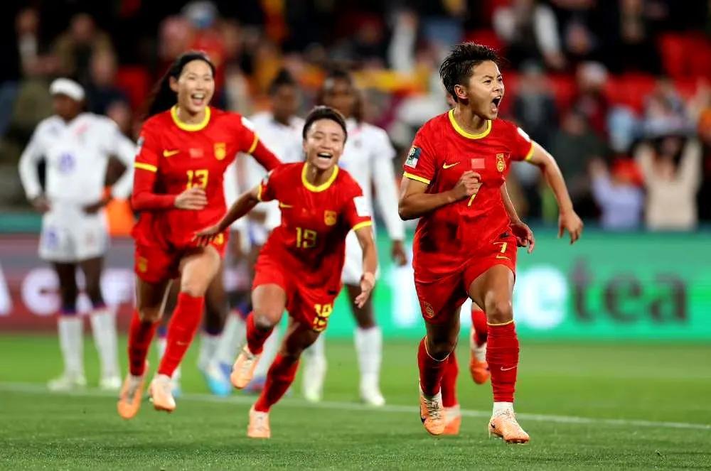 中国女足依旧站在悬崖边，还未解除警报！

中国女足以1:0险胜海地，但实际上她们(1)