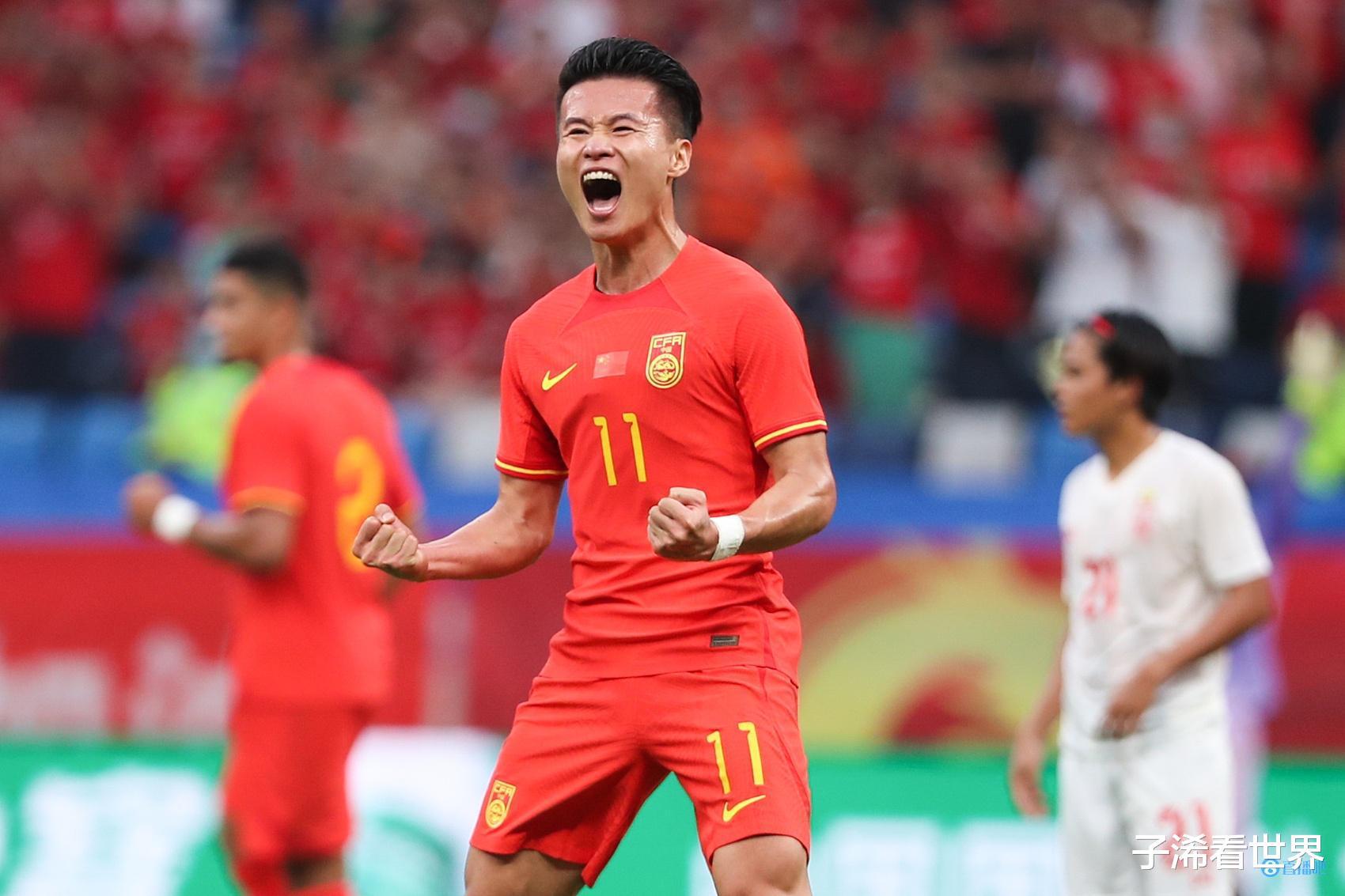 深夜0点！中国足球传来重磅消息：国足恐迎来巨变，大连人遭重创(3)