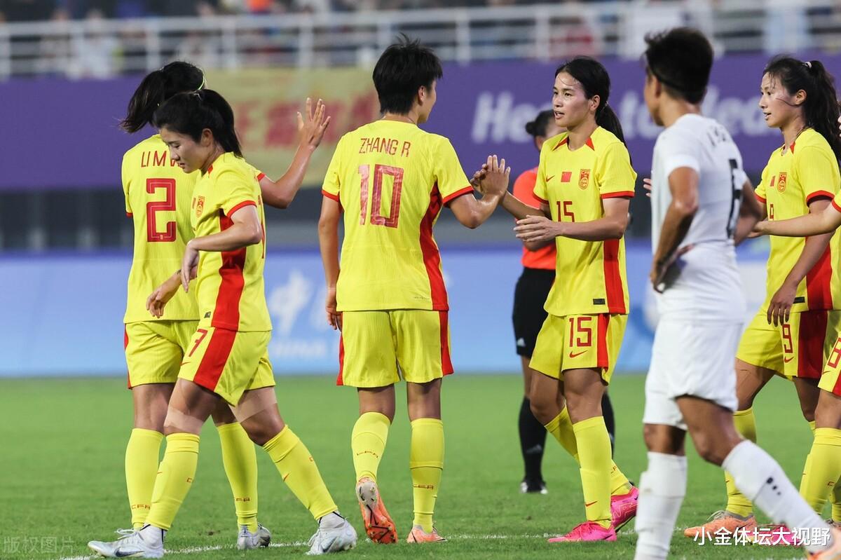 6-0！女足2战进22球，晋级8强，或对阵朝鲜，4人进球，水庆霞正名(4)