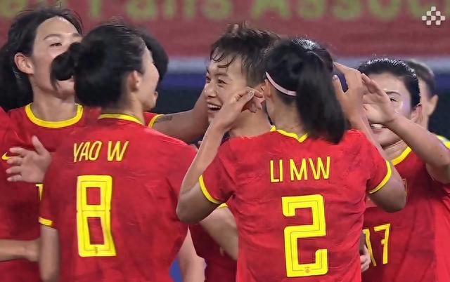 中国女足今日对决日本女足，半决赛首发阵容4-4-2(2)
