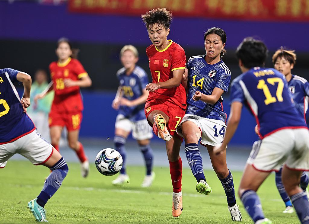 中国女足亚运队3比4日本出局，国足7名广州队旧将入选再战越南队