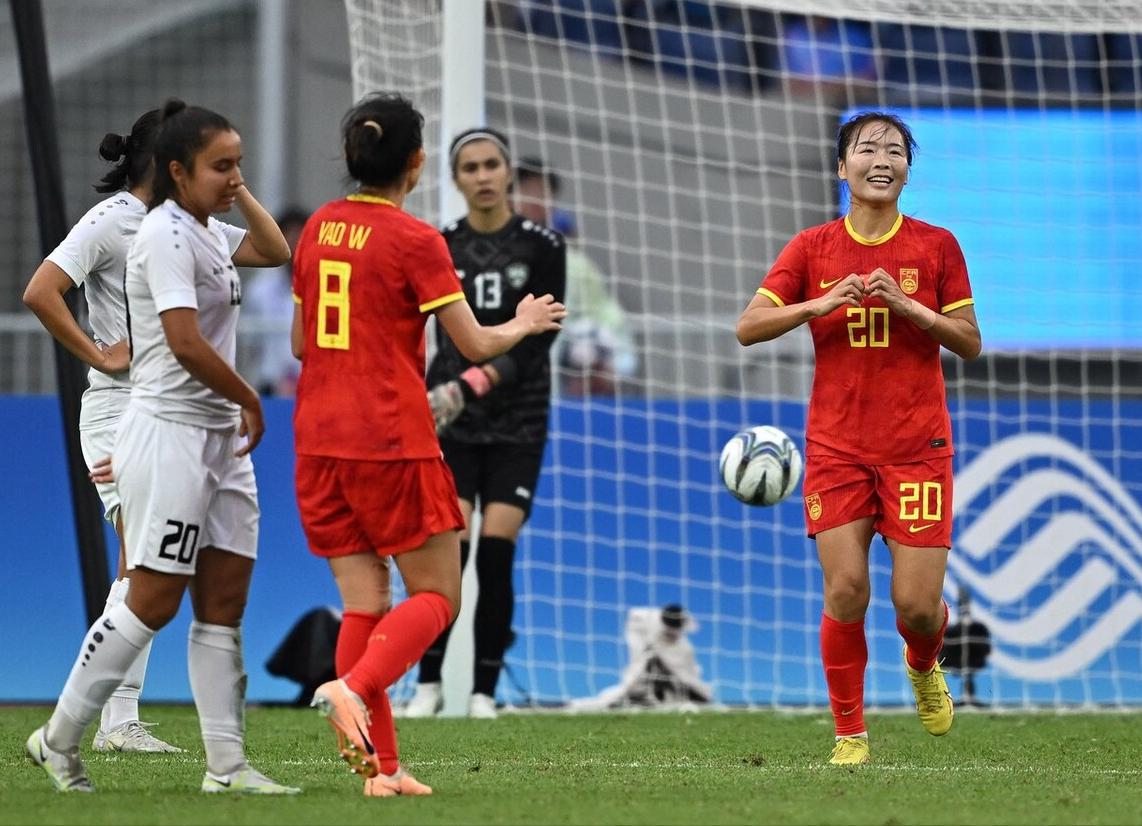 中国女足7-0首个亚运双杀，狂飙36球=季军，亚洲第9全场0射(4)