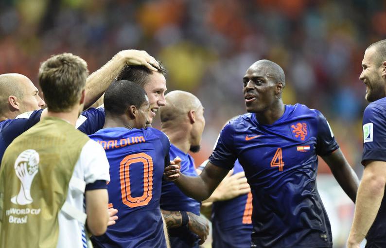 欧预赛：荷兰VS法国，法国进攻能力出众，荷兰并非没有胜算(2)