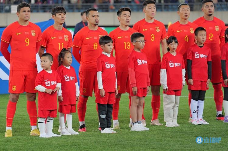 2-0胜世界第95越南，1-2负世界第75乌兹，国足真实排名该是多少？(1)