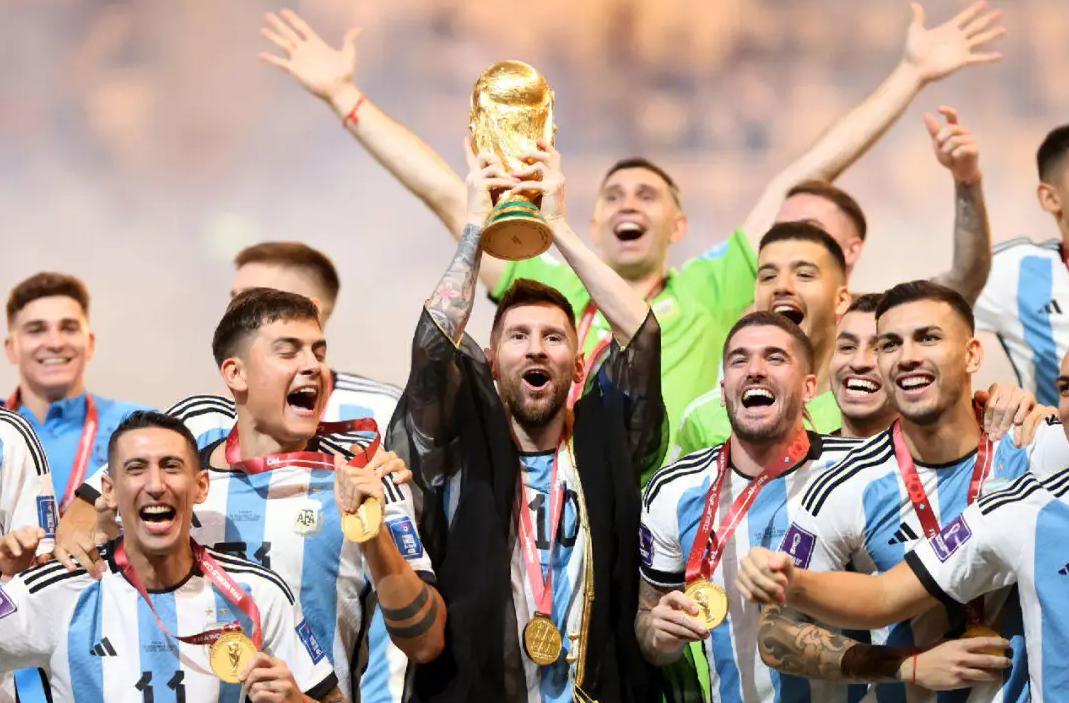 剥夺世界杯冠军！FIFA官宣！阿根廷巨星禁赛两年，梅西或遭连累(1)