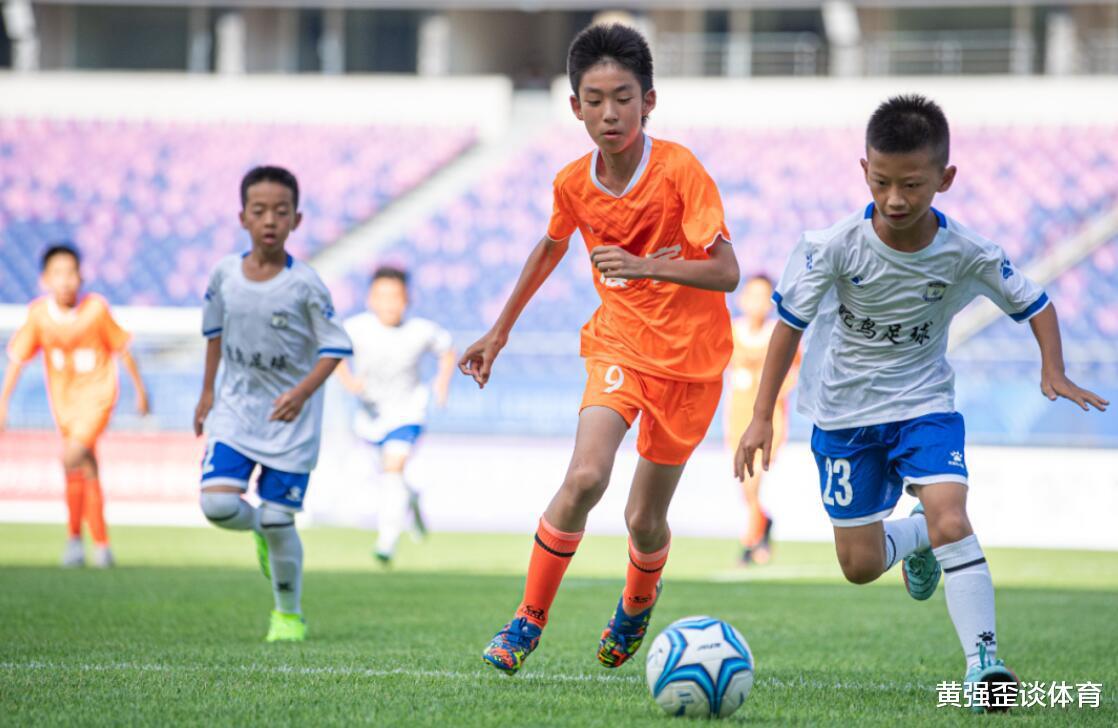 中国足坛传出一个利好消息，下赛季可能取消中性名政策，对否救活球市？