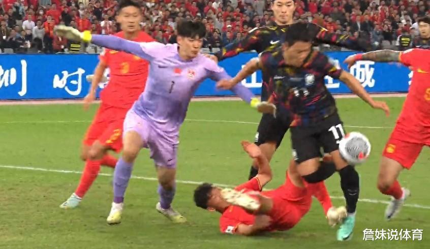 中国男足0-3韩国队赛后，揪出三大水货浮出水面，赶紧离队别犹豫！(2)
