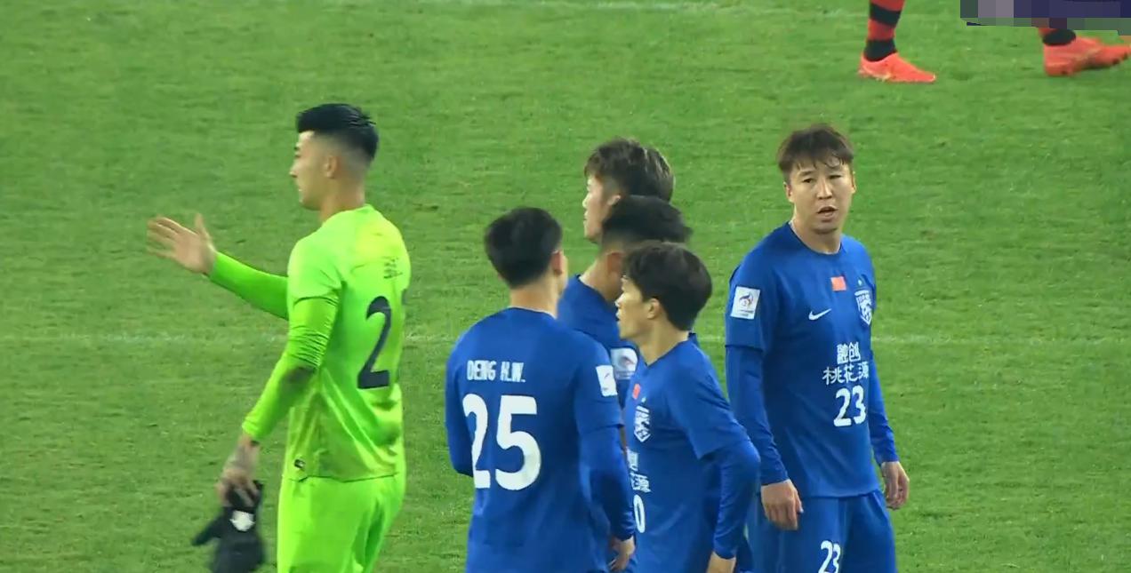 武汉三镇逼平韩国队，小组赛垫底出局，上届亚冠冠军被越南淘汰(1)