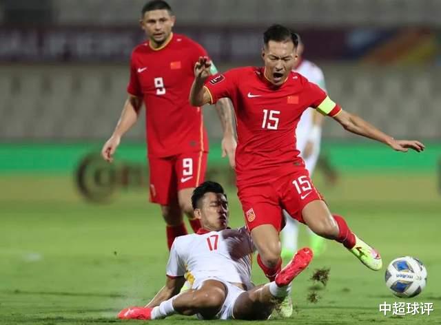 老龄化严重！国足平均年龄排亚洲杯倒数第2：比印尼大近7岁！(2)