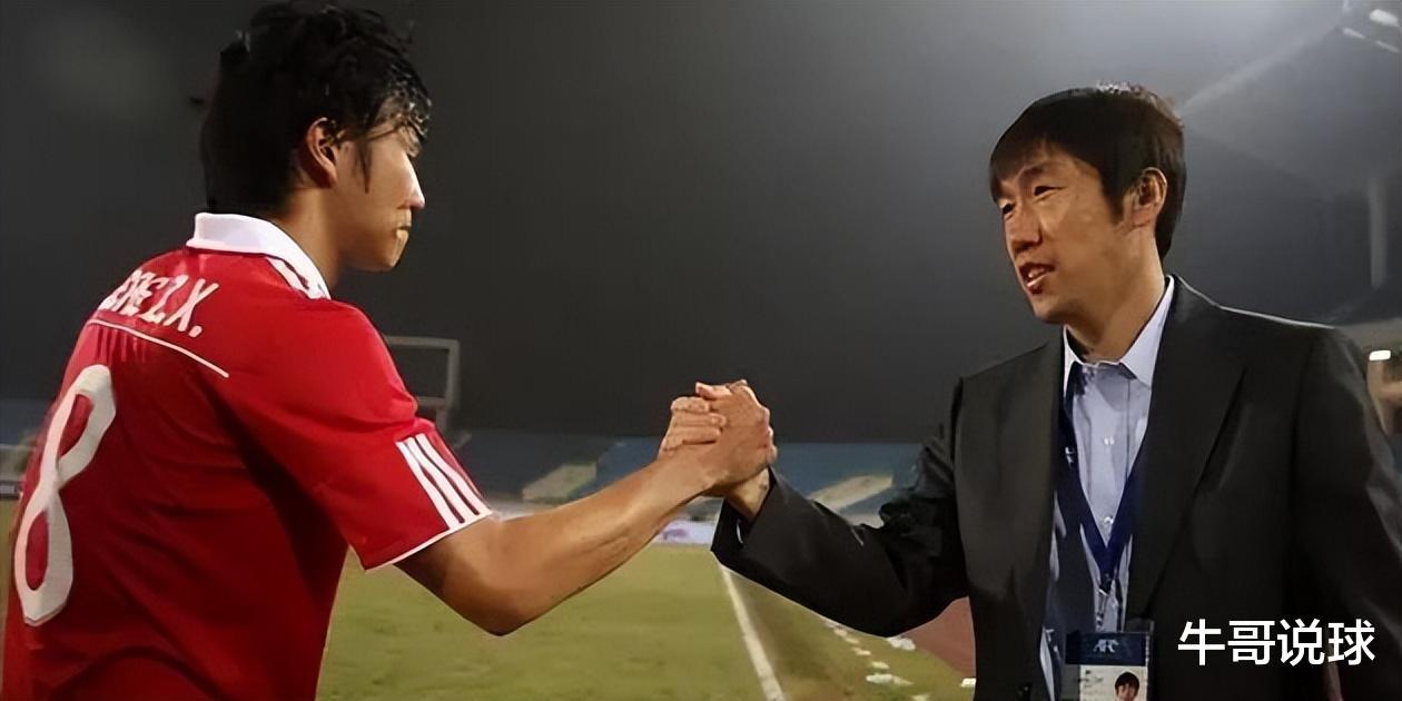 里皮：说句实话，中国足球的未来在三个人身上，一人适合做主教练(4)