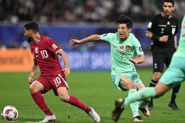 武磊赛后道歉：中国足球让球迷失望了！3场0球因亚洲杯弱旅都在提高(2)