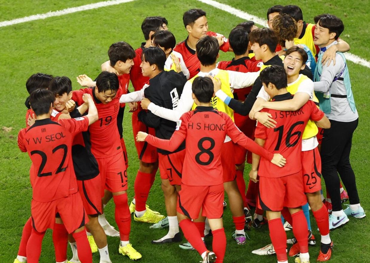 一场5-3踢出神剧情，亚洲杯三冠王出局，韩国将恶战澳大利亚(1)