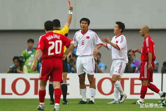 国足在02年世界杯定的三个一目标，很久以前就被一个亚洲球队完美实现了(2)