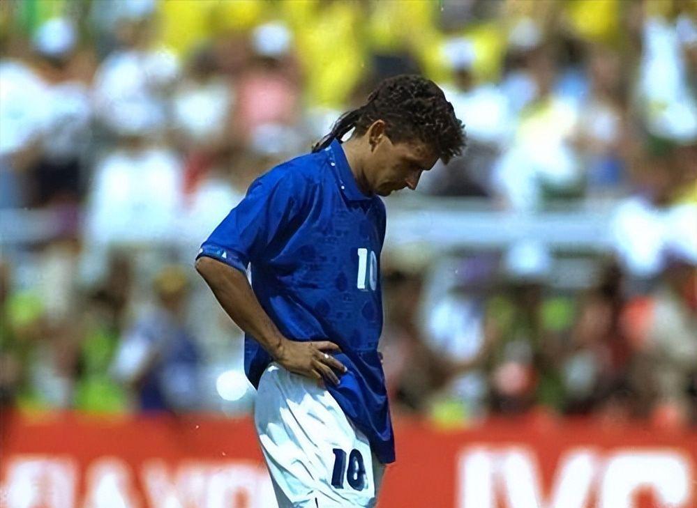 意大利足球90年代十大前锋，排名不分先后，开启了九号半的时代(3)