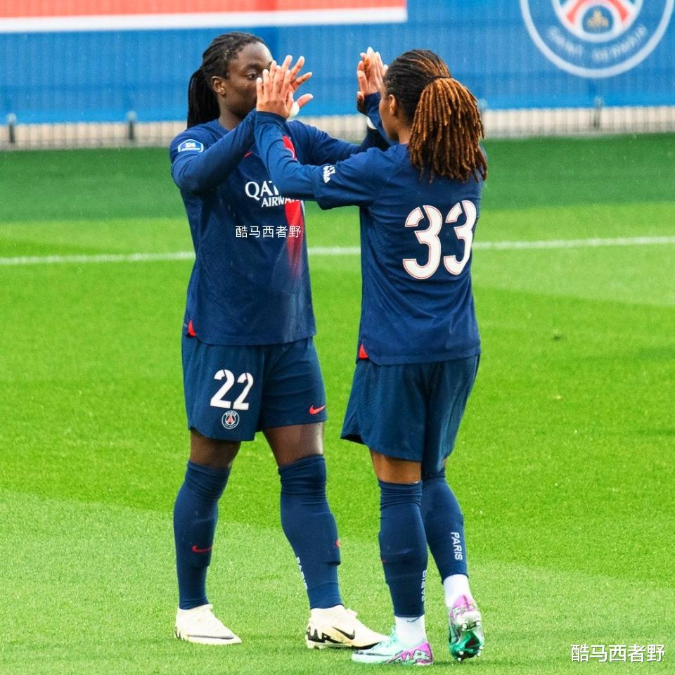 武汉女足的外租球员在法女甲联赛表现突出，让她回归女超是否现实(4)